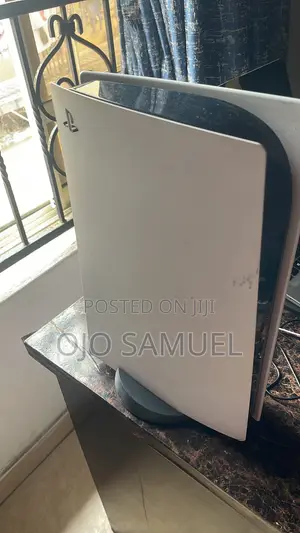Grade a Used Ps5 With 1 Pad Accessories, 4 Games Installed and 7 Disc