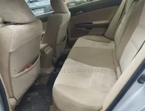 Honda Accord 2010 Silver