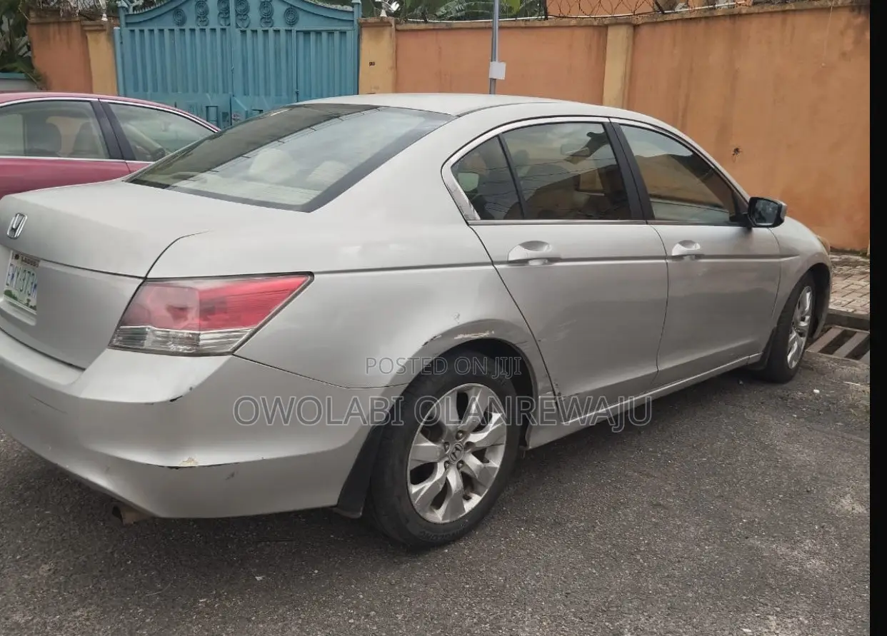 Honda Accord 2010 Silver