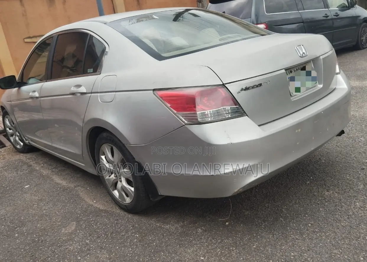 Honda Accord 2010 Silver