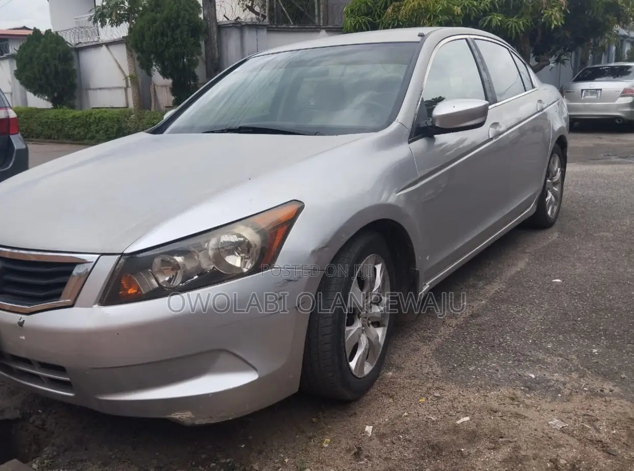 Honda Accord 2010 Silver