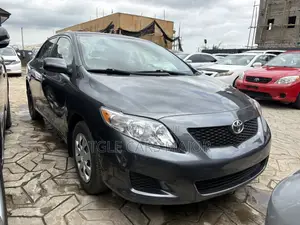 Toyota Corolla 2009 Gray