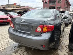 Toyota Corolla 2009 Gray