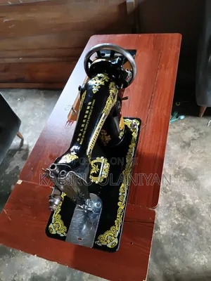 Neatly Used Manual Sewing Machine for Sale Surulere Ondo