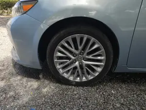 Lexus ES 2013 Blue