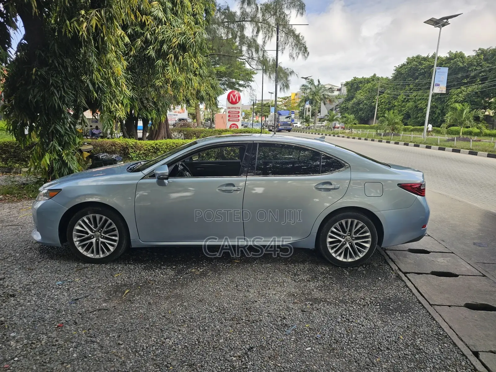 Lexus ES 2013 Blue