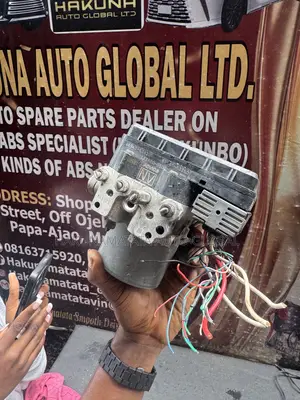 2014–2015 Lexus IS250 ABS Brake Pump Module