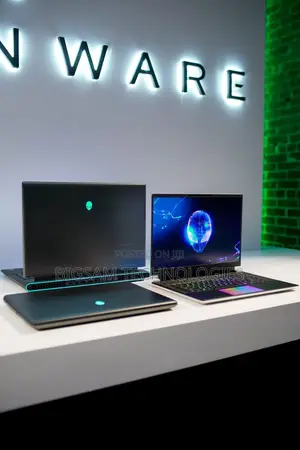 New Laptop Alienware 16 Aurora 16GB Intel Core i7 SSD 1T