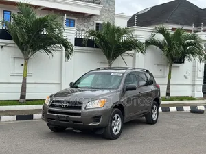 Toyota RAV4 2012 Brown