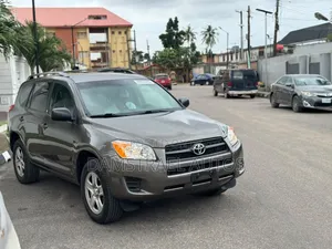 Toyota RAV4 2012 Brown