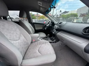 Toyota RAV4 2012 Brown