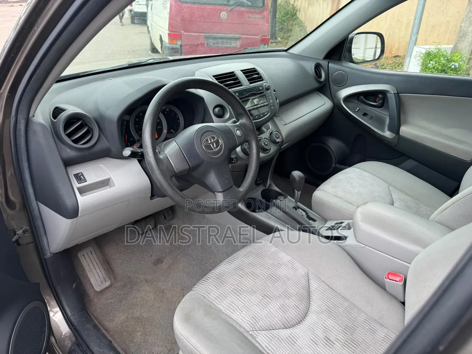 Toyota RAV4 2012 Brown