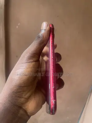 Apple iPhone 11 64 GB Red