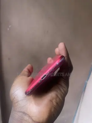 Apple iPhone 11 64 GB Red
