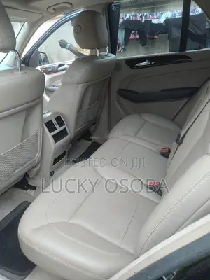 Mercedes-Benz M Class ML350 4dr SUV (3.5L 6cyl 7A) 2014 Black