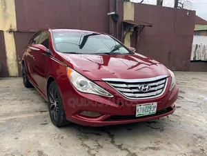Hyundai Sonata 2012 Red