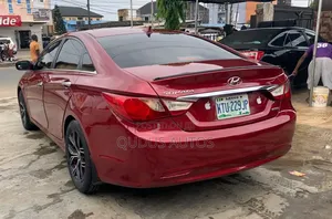 Hyundai Sonata 2012 Red