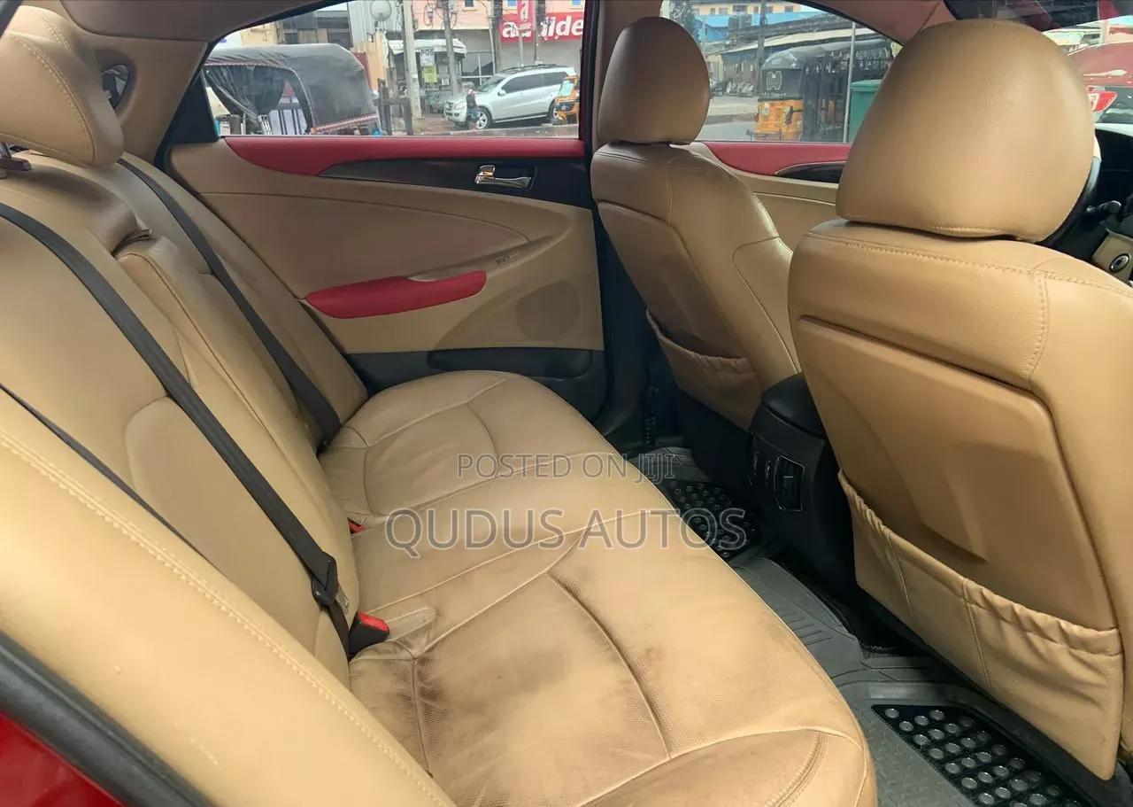 Hyundai Sonata 2012 Red