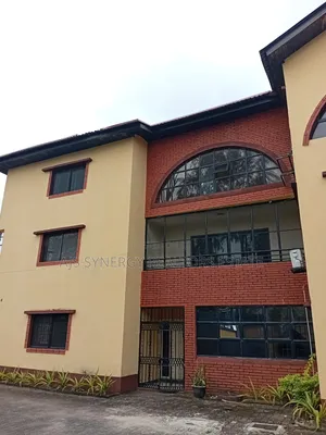 3bdrm Apartment in Lekki Phase 1 for rent