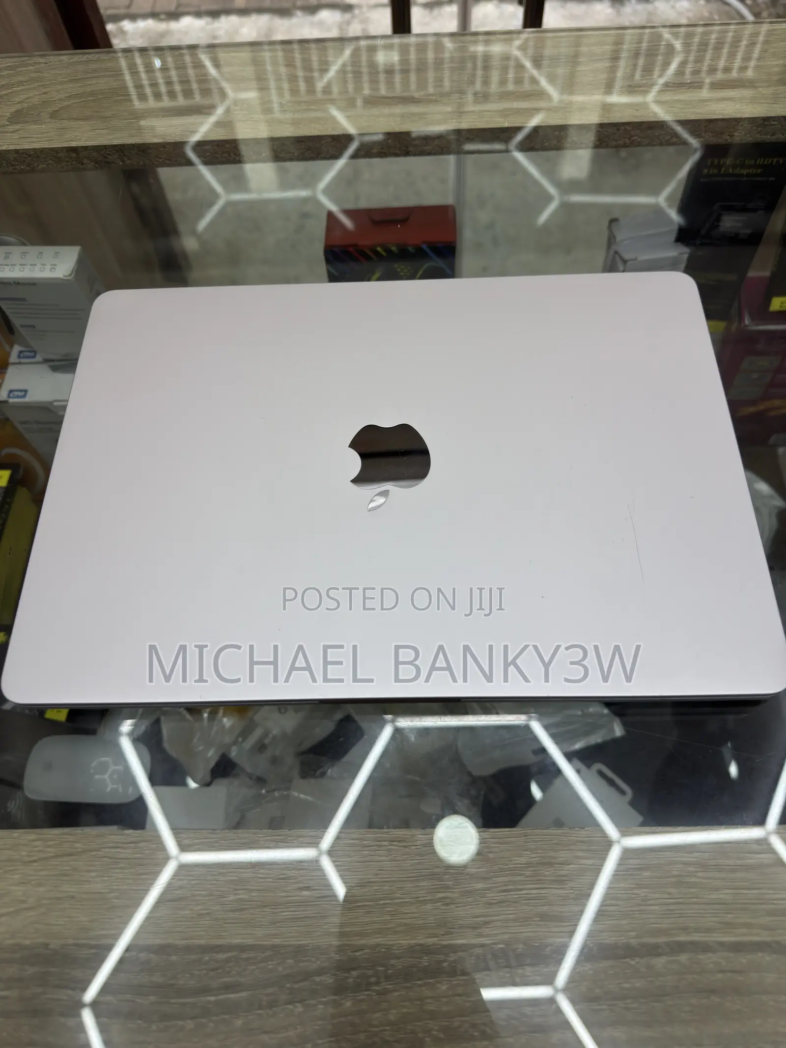 Laptop Apple MacBook Air 2022 M2 8GB Apple M2 SSD 512GB
