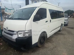 Toyota HiAce 2013 White