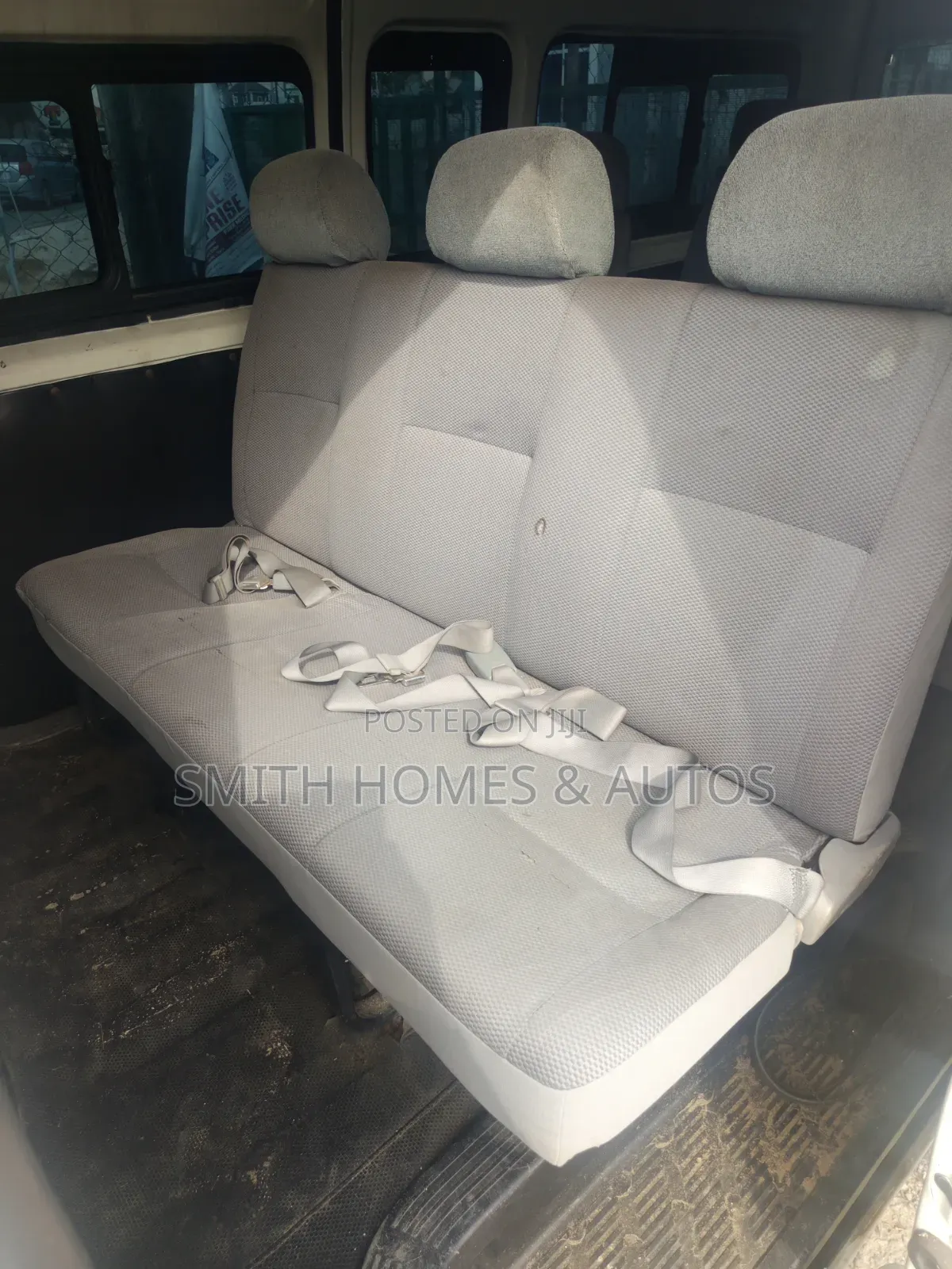 Toyota HiAce 2013 White