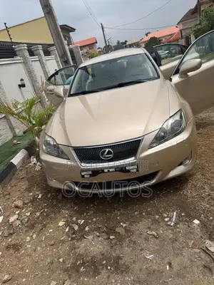 Lexus IS 2007 Gold
