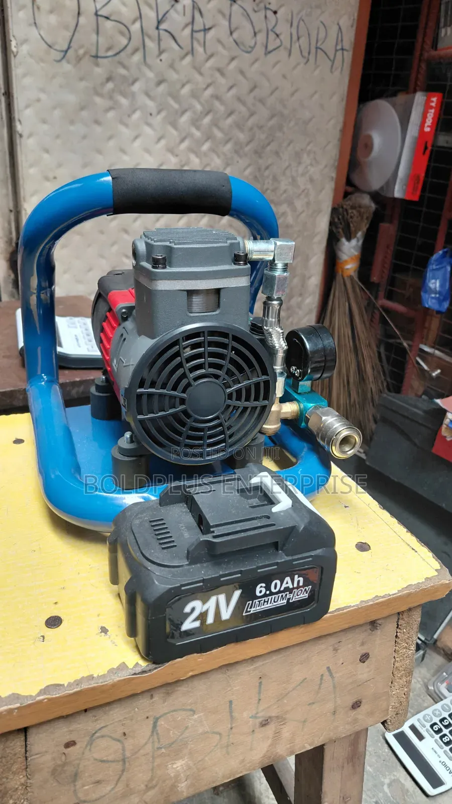 21 Volt Battery Air Compressor Machine