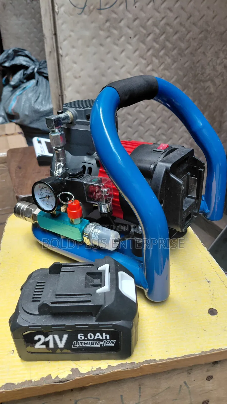 21 Volt Battery Air Compressor Machine