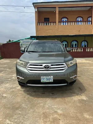Toyota Highlander 2010 Green