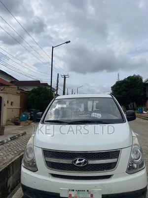 Hyundai H1 2012 White