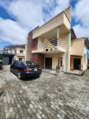 3bdrm Apartment in Chevron for rent