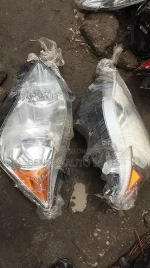 Headlight Replacement Toyota Avalon 2007