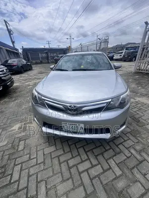 Toyota Camry 2012 Silver