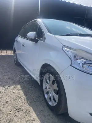 Peugeot 208 2014 White