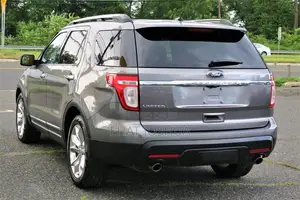Ford Explorer 2011 Silver