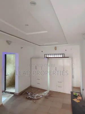 3bdrm Bungalow in Alagbaka Gra, Akure for rent