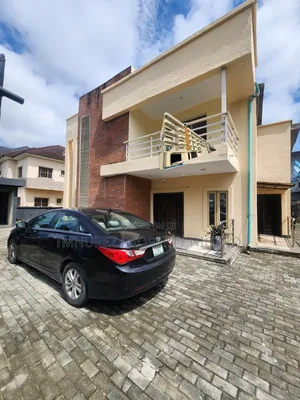 3bdrm Apartment in Chevron for rent