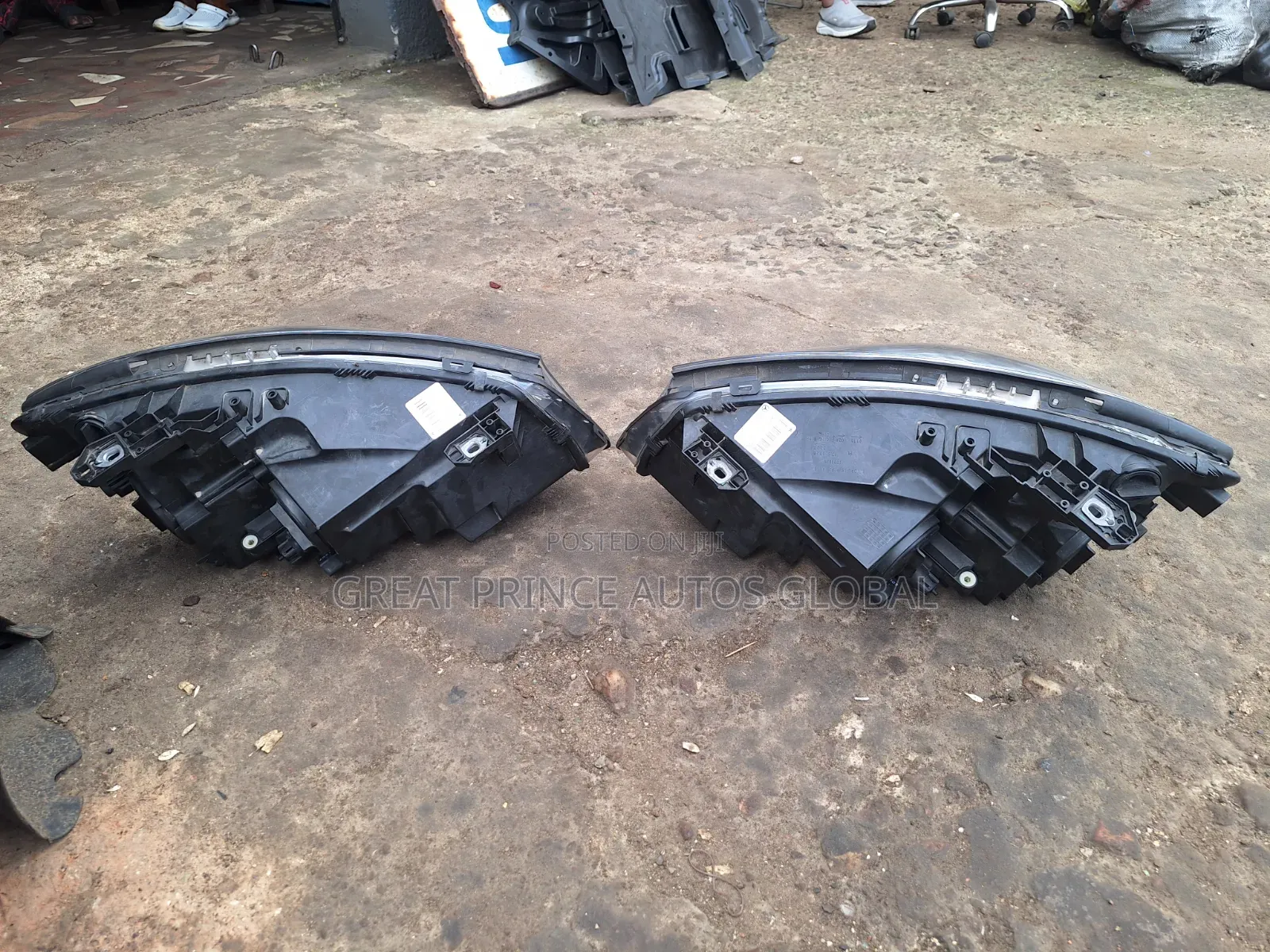 Head Light CLA250