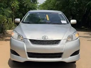 Toyota Matrix 2010 Silver