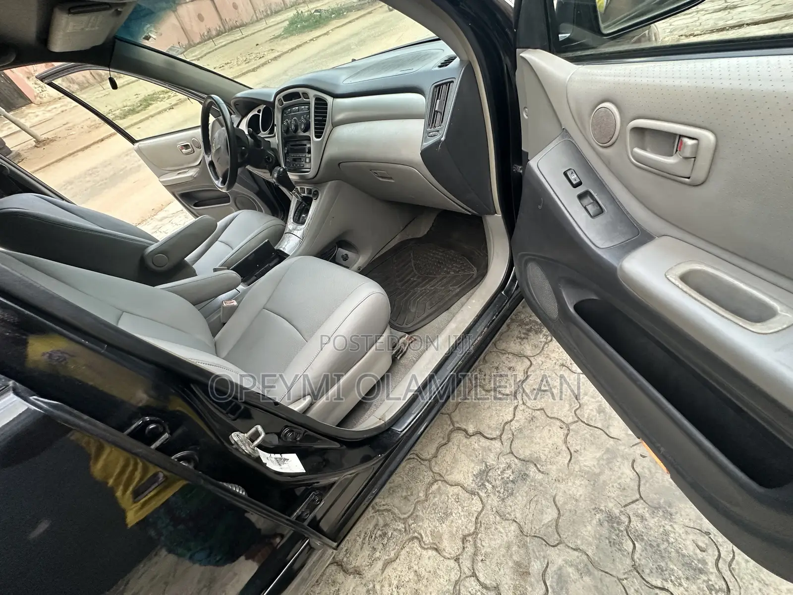 Toyota Highlander Limited V6 2005 Black