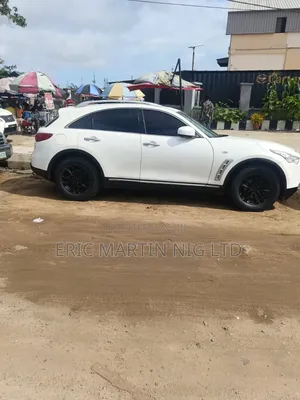Infiniti FX35 2010 White