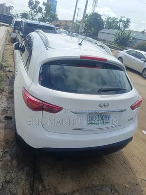 Infiniti FX35 2010 White