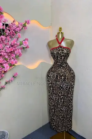 I Sale All Kinds of Male and Female Wears in Wholesale Prices
