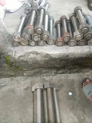 11/4x200 Stud Bolt Nut