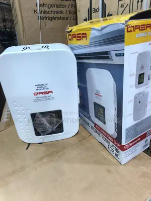 Qasa 5kva Commercial Wall Mounted Voltage Stabilizer