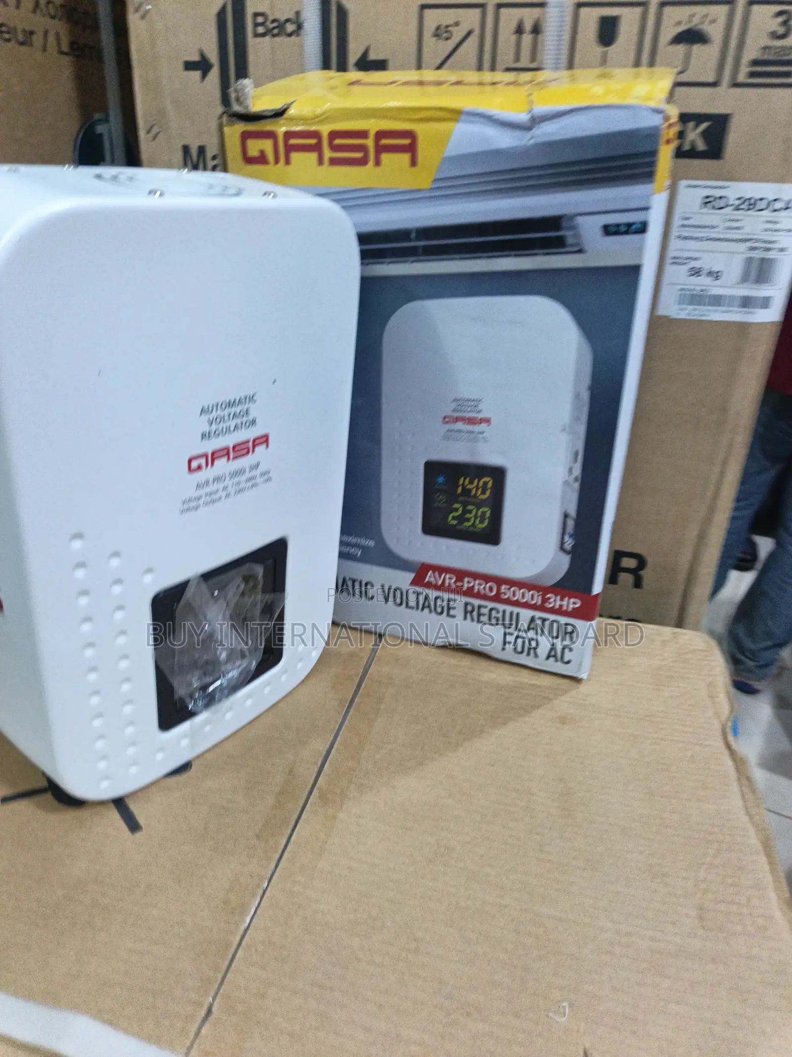 Qasa 5kva Commercial Wall Mounted Voltage Stabilizer