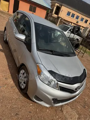Toyota Yaris 2013 Silver