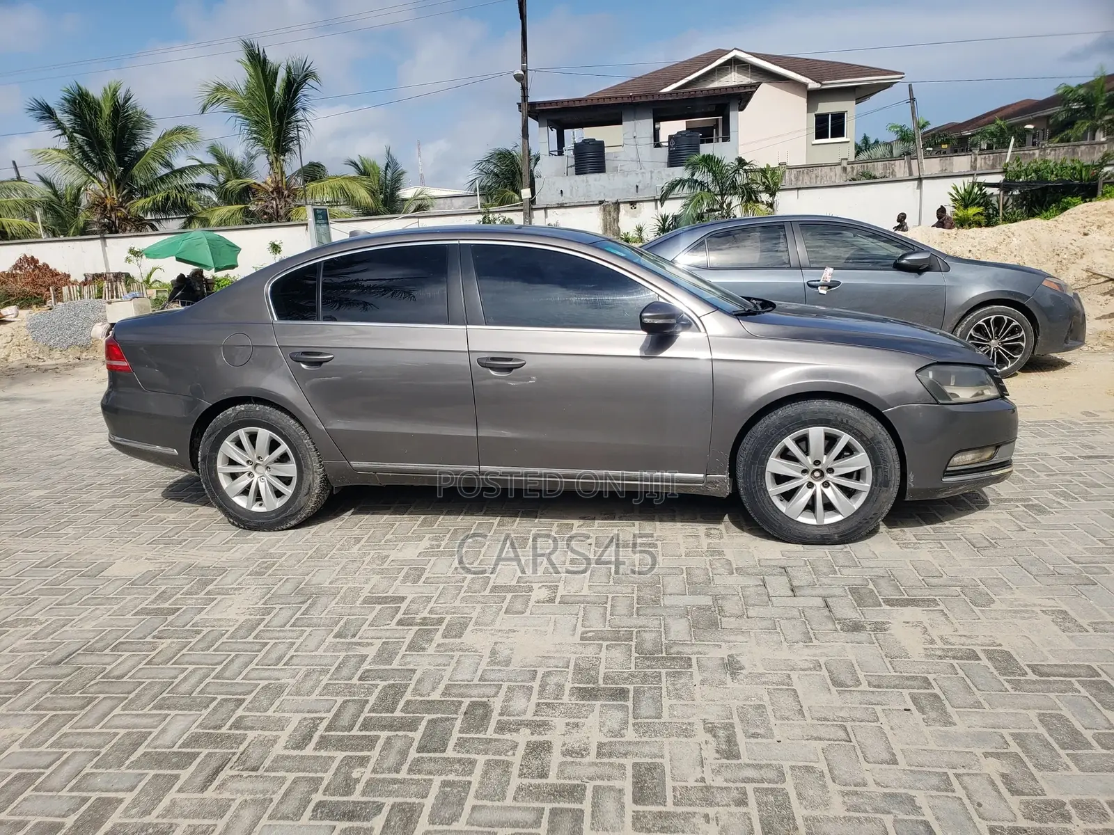 Volkswagen Passat 2012 Gray