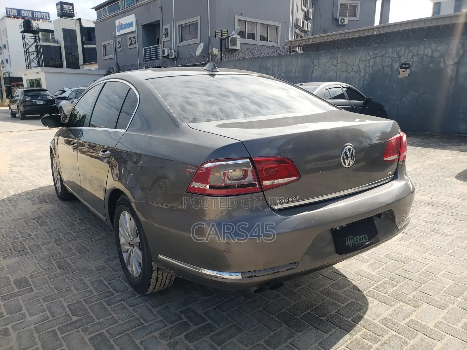 Volkswagen Passat 2012 Gray